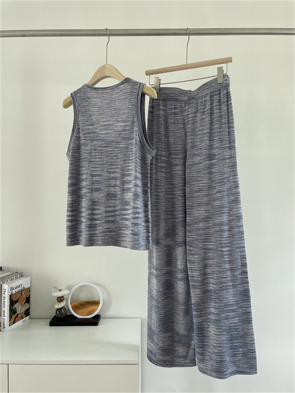 26 New Women's Clothes U-neck  - Short Linen Drawstring review and price